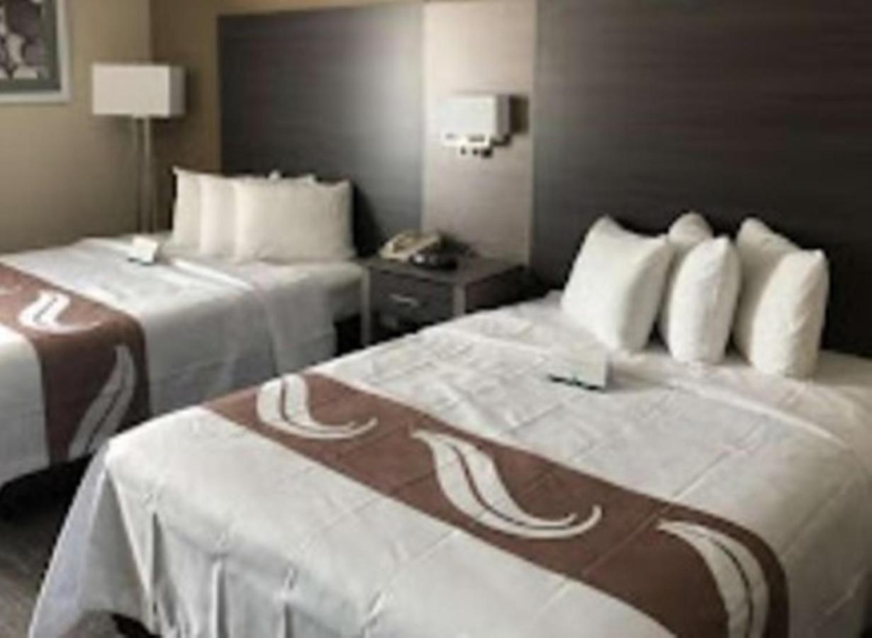 Quality Inn & Suites Roanoke - Fort Worth North Exteriér fotografie